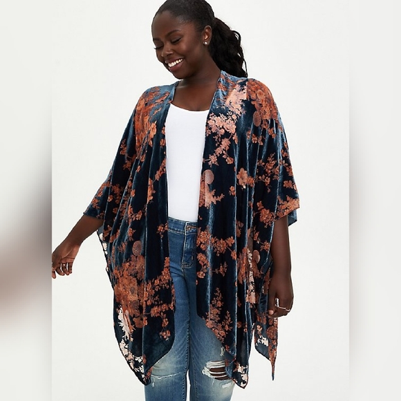 torrid Sweaters - TORRID NWT Blue Multi Floral Burnout Ruana velvet floral one size open cardigan
